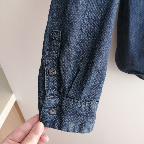 Anthropologie Pilcro Chambray Button Up Split Back Large - Picture 6 of 16